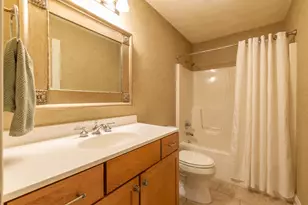 1021 Bertram Dr, Freeport, IL 61032 - Photo 16