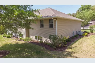 1021 Bertram Drive, Freeport, IL 61032 - Photo 32