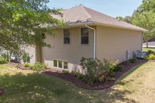 1021 Bertram Dr, Freeport, IL 61032 - Photo 32
