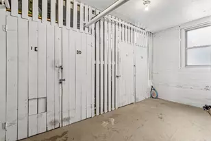 2016 5 W Greenleaf Ave, Chicago, IL 60645 - Photo 14