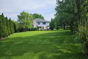 12915 Silver Fox Dr, Lemont, IL 60439 - Photo 2