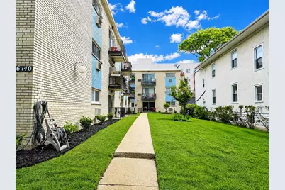 1236 W Farwell Avenue #1B, Chicago, IL 60626 - Photo 1
