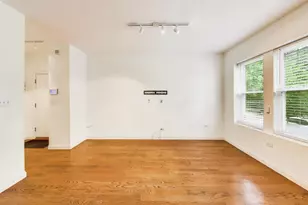1624 W Grace St, Chicago, IL 60613 - Photo 4