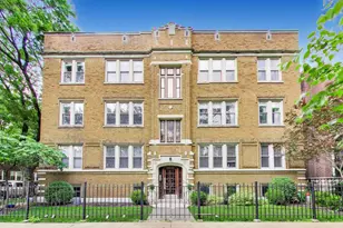 1624 W Grace St, Chicago, IL 60613 - Photo 1
