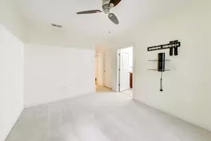 1624 W Grace St, Chicago, IL 60613 - Photo 10