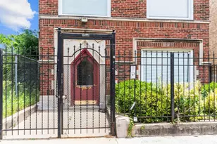 5321 S Michigan Ave, Chicago, IL 60615 - Photo 2