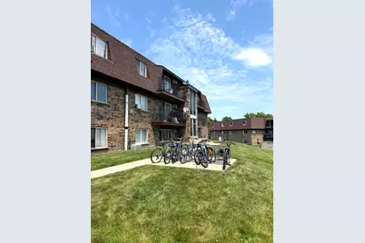 2500 Mark Thomas Lane #8A, Hanover Park, IL 60133 - Photo 2