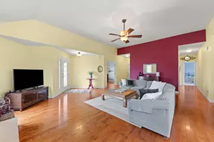 21392 Sea Ray Ln, Wilmington, IL 60481 - Photo 4