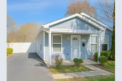 1712 11th Street, Waukegan, IL 60085 - Photo 1