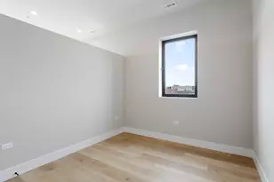 2505 W Farragut Ave, Chicago, IL 60625 - Photo 10