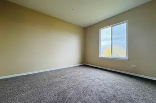408 Clifton Ln, Bolingbrook, IL 60440 - Photo 16