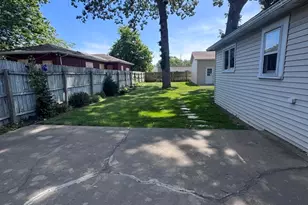 408 E Elm St, Streator, IL 61364 - Photo 24