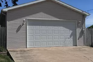 408 E Elm St, Streator, IL 61364 - Photo 28