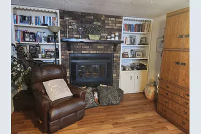 1412 Holly Street, Centralia, IL 62801 - Photo 2