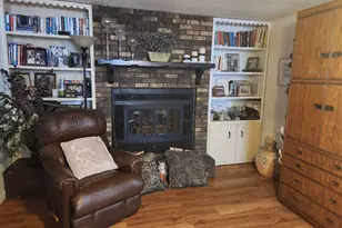 1412 Holly St, Centralia, IL 62801 - Photo 2