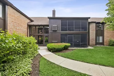 720 Saint Andrews Lane #13, Crystal Lake, IL 60014 - Photo 1