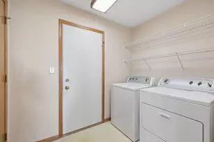 17248 Arrowhead Dr, Lockport, IL 60441 - Photo 10