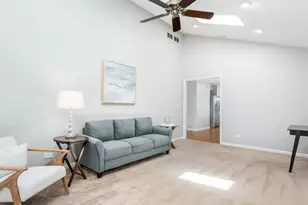 1621 Kenyon Dr, Naperville, IL 60565 - Photo 12