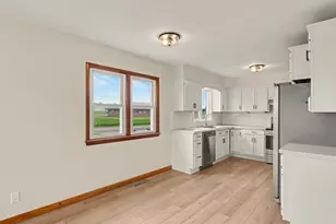 408 E South Ct St, Chatsworth, IL 60921 - Photo 14