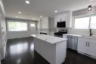 2853 140th Pl, Blue Island, IL 60406 - Photo 6