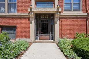 1226 E 54th St, Chicago, IL 60615 - Photo 2