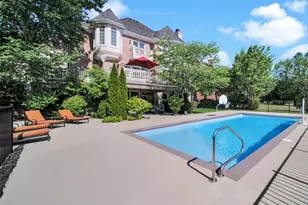 151 Palmer Cir, Vernon Hills, IL 60061 - Photo 80