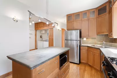 3843 W Addison Street, Chicago, IL 60618 - Photo 8