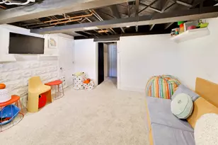 631 S Hale St, Wheaton, IL 60187 - Photo 36