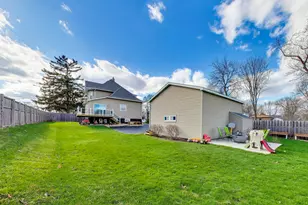 631 S Hale St, Wheaton, IL 60187 - Photo 42