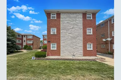 6940 W 65th Street #3B, Chicago, IL 60638 - Photo 2