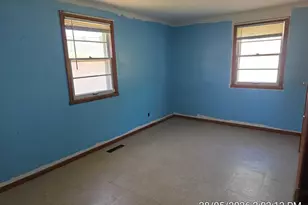 148 Pecos Cir, Carpentersville, IL 60110 - Photo 10