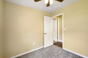 714 Sunset Cir, Streamwood, IL 60107 - Photo 16