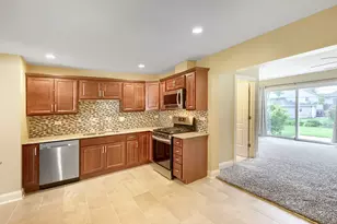 714 Sunset Cir, Streamwood, IL 60107 - Photo 18
