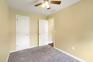 714 Sunset Cir, Streamwood, IL 60107 - Photo 14