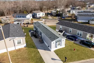 1036 Lunga Dr, Round Lake, IL 60073 - Photo 4
