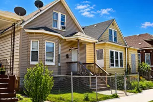 1233 W 73rd Pl, Chicago, IL 60636 - Photo 2