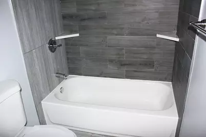 826 River Drive, Carol Stream, IL 60188 - Photo 10