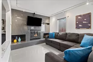 6455 N Talman Ave, Chicago, IL 60645 - Photo 22