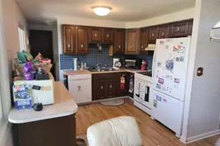 132 W Hartford Dr, Schaumburg, IL 60193 - Photo 4