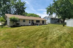132 W Hartford Dr, Schaumburg, IL 60193 - Photo 18