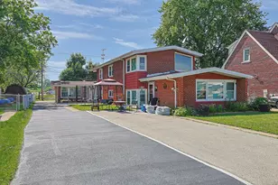 3046 S 24th Ave, Broadview, IL 60155 - Photo 4