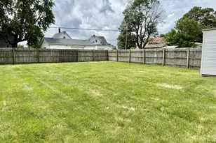 419 Rockwell St, Kewanee, IL 61443 - Photo 8