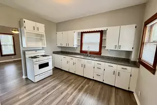 419 Rockwell St, Kewanee, IL 61443 - Photo 14