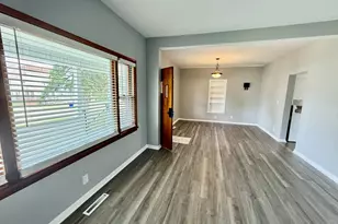 419 Rockwell St, Kewanee, IL 61443 - Photo 10