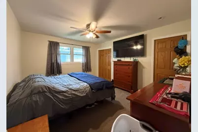 395 S Michigan Avenue, Bradley, IL 60915 - Photo 16