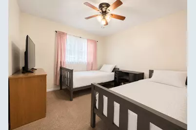 395 S Michigan Avenue, Bradley, IL 60915 - Photo 14