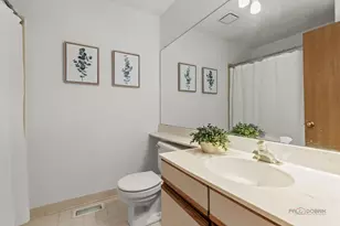1440 Waukegan Rd, Deerfield, IL 60015 - Photo 26