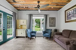 5S254 Radcliff Rd, Naperville, IL 60563 - Photo 6