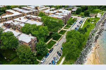 598 Sheridan Square #2W, Evanston, IL 60202 - Photo 2