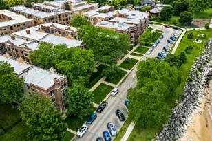 598 Sheridan Square, Evanston, IL 60202 - Photo 2